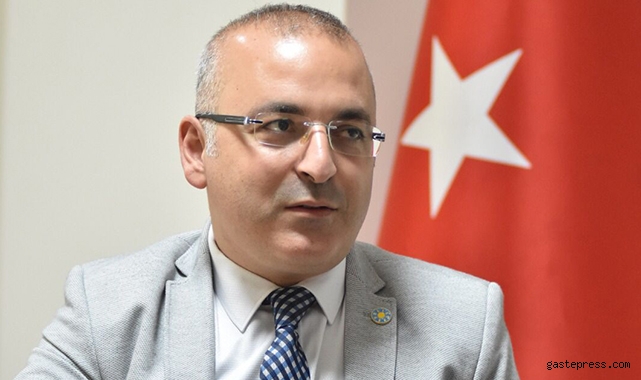 İYİ Partili Erhan Özhan; Büyükşehir Belediyesini “Kayseri’ye HOŞGELDİN Kartı” hazırlamaya davet ediyorum dedi.