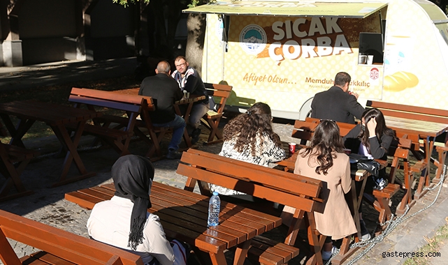 Kayseri Büyükşehir'den Erciyes Üniversitesinde sıcak çorba!