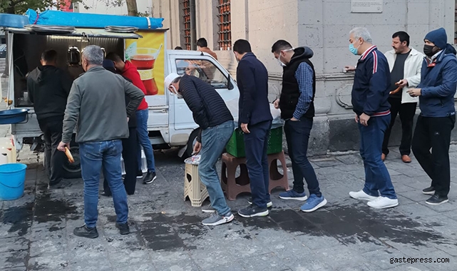 MHP Melikgazi ilçe teşkilatından ısıtan ikram!