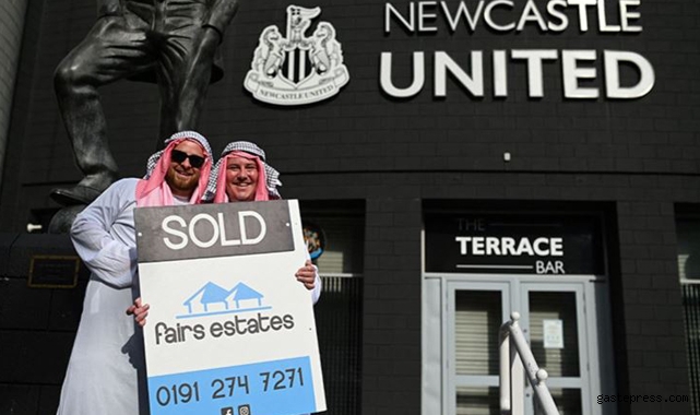 Newcastle United teknik direktör Steve Bruce ile yollarını ayırdı!