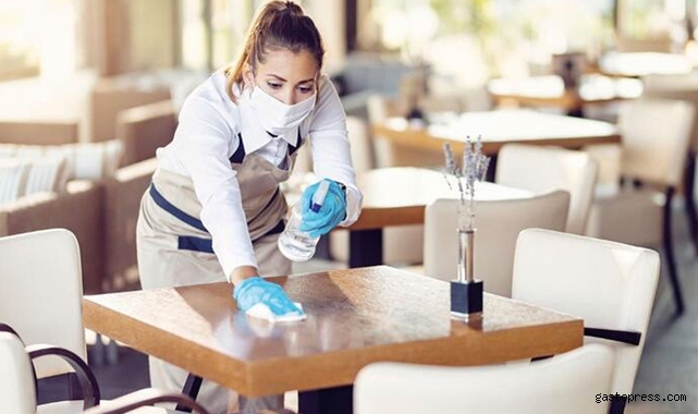 Aşı yaptırmayanların kafe ve restoranlara girişi yasaklandı!