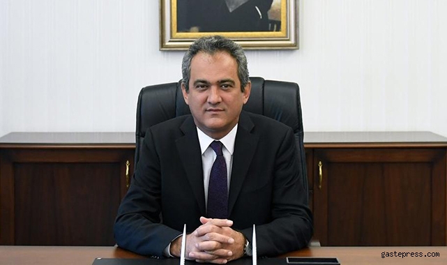 Bakan Özer'den okul açıklaması!