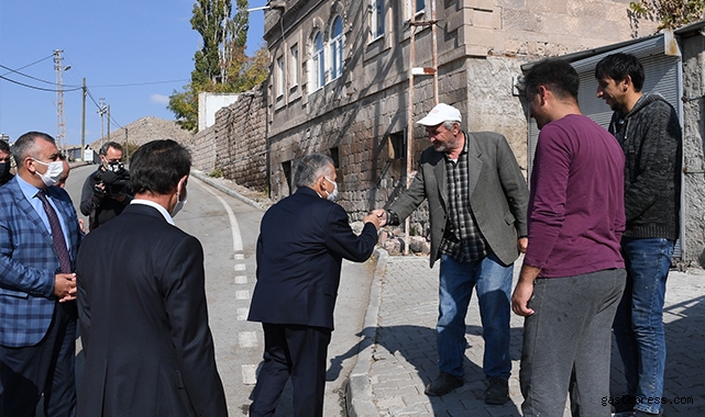 Başkan Büyükkılıç Güneşli ve Gömeç&#039;te esnafları ziyaret etti!