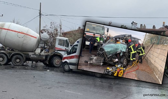 Beton mikseriyle çarpışan ticari araç sürücüsü hayatını kaybetti!