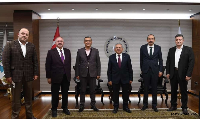 Bu fotoğrafa sosyal medya hesabından ilk yorumu Bekir Okay Kiracıoğlu yaptı!