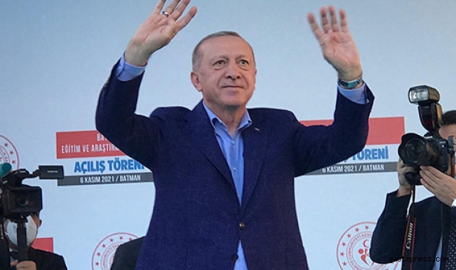 Cumhurbaşkanı Erdoğan: 'Bu millet bu devleti sana teslim eder mi?'