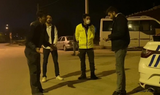 Ehliyetsiz sürücünün babası, oğluna isyan etti!