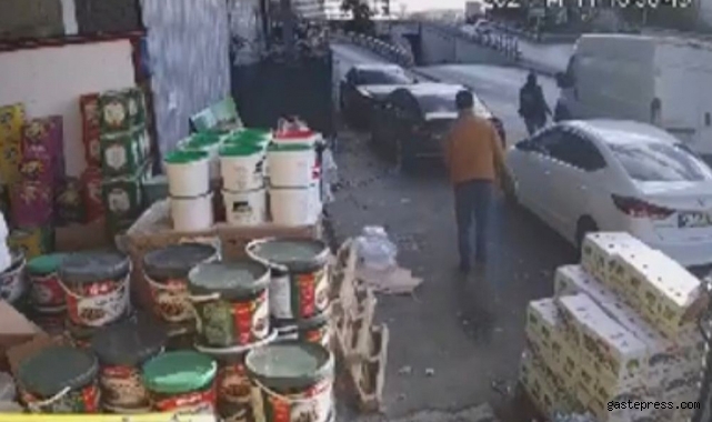 El freni çekilmeyen minibüs yokuş aşağı kaydı, olası faciayı dikkatli çalışan önledi!