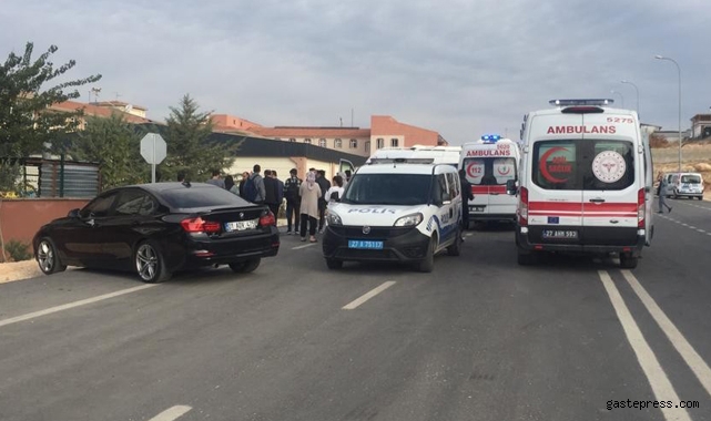 Gaziantep'te Öğrenci servisi ile halk otobüsü çarpıştı!