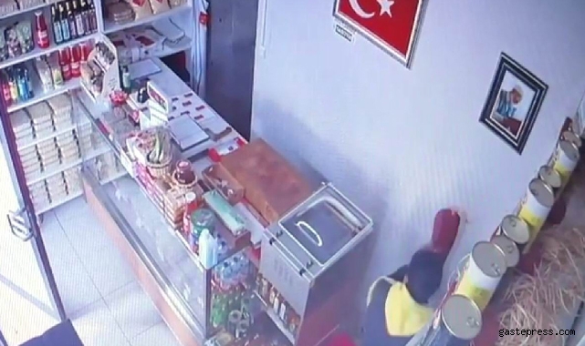Hırsızın çaldığı pes dedirtti!