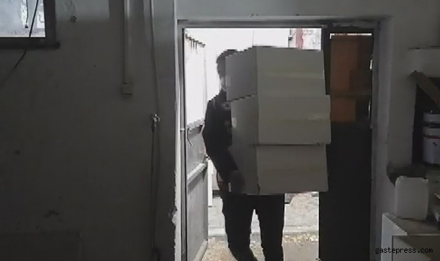Kayseri'de 3.5 milyon dal boş makaron ele geçirildi!