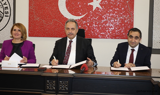 Kayseri Talas’a 4 yeni okul için imzalar atıldı!