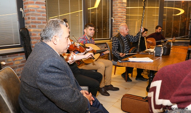 Müziğe gönül verenler Kayseri Talas Musiki Cemiyeti’nde buluşuyor!