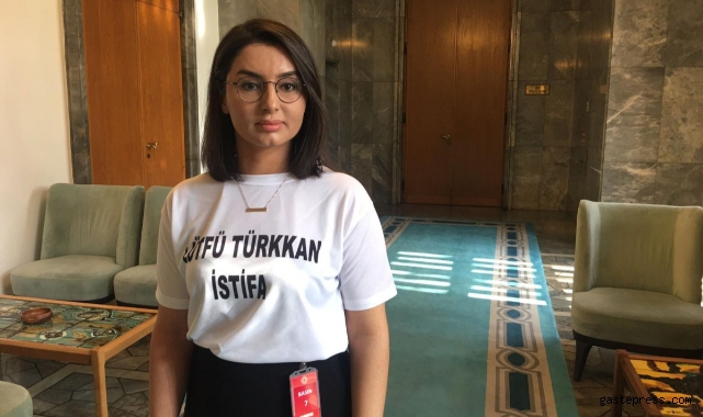 Şehit kızından İYİ Parti Grup Toplantı Salonu önünde Türkkan'a tepki!