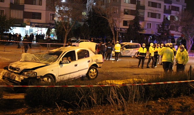 Yarış yaptığı iddia edilen otomobil ağaca çarptı: 2 ölü, 1 yaralı!