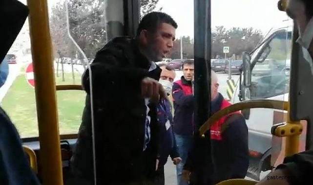Yolda kamyonet terörü: Ring otobüsündeki onlarca öğrencinin hayatını tehlikeye attı!