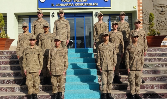 6 İkiz Mehmetçik görenleri şaşırtıyor!