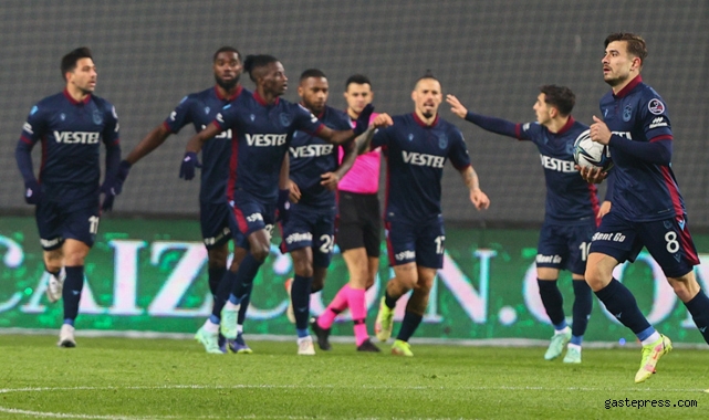 Altay deplasmanındaki Trabzonspor geriden gelip kazandı!