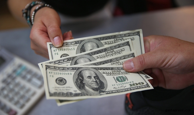 Bankalardan şartlı kredi! Döviz almayacağım imzası attırıyorlar!