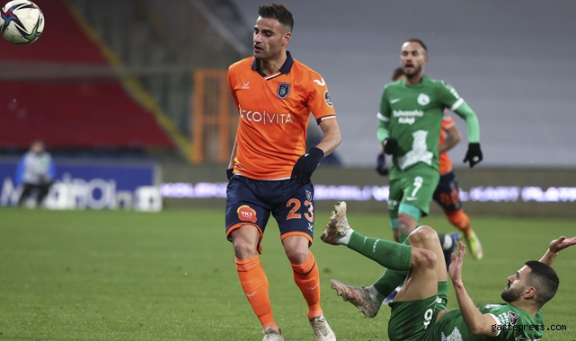 Başakşehir konuk ettiği Giresunspor'u rahat geçti!