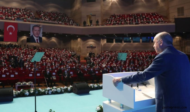 Cumhurbaşkanı Erdoğan: 'Öğretmenlik Meslek Kanunu'nu kısa sürede Meclis'e sunacağız'