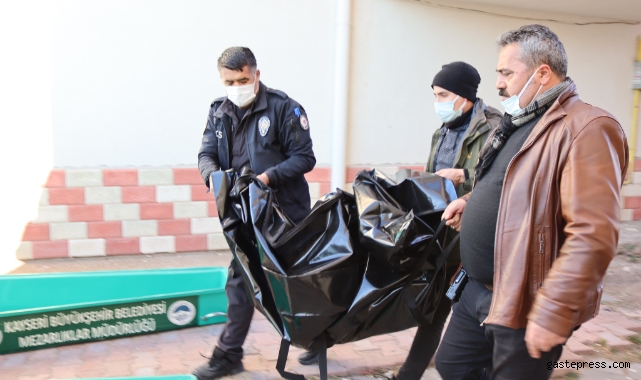 Detaylar ortaya çıktı, Karısının ve üvey çocuğunun boğazını kesmiş!