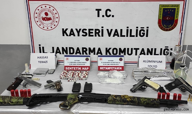 Evden cephane çıktı!