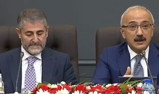 Hazine ve Maliye Bakanlığı'nda devir teslim! 