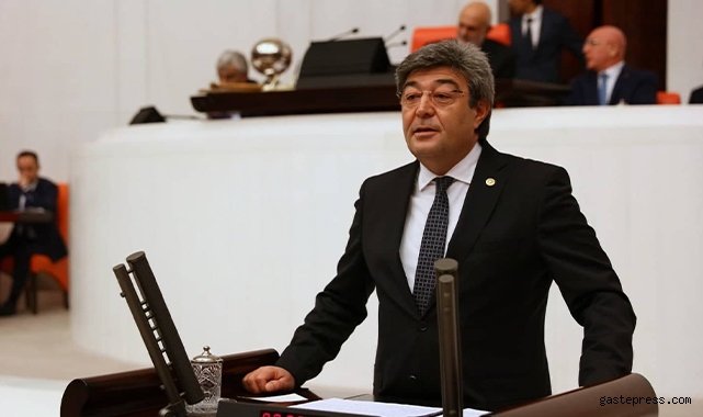 İYİ Partili Dursun Ataş, "Türk Ordusuna çamur atmak kimsenin hakkı da haddi de değildir"