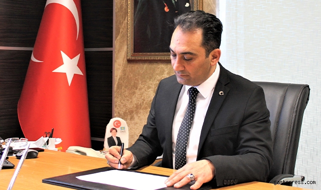 İYİ Partili Sebati Ataman, &quot;Türk Lirası Tedavülden mi kalktı?&quot;