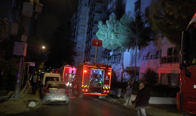 Kadıköy’de 10 katlı apartmanda yangın paniği!