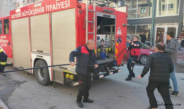 Kayseri Sahabiye Mahallesinde Yangın: 6 Kişilik Aile Ölümden Döndü!