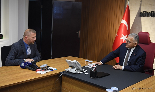 Kayseri Yozgatlılar Federasyonu Başkanı Çağan'dan Büyükkılıç'a ziyaret!