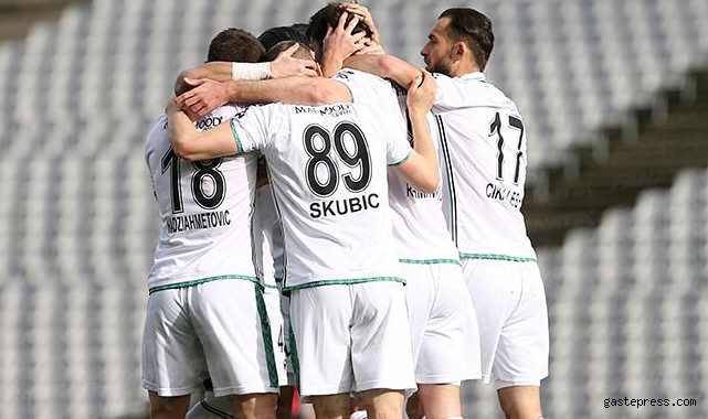 Konyaspor, Karagümrük deplasmanında şov yaptı!