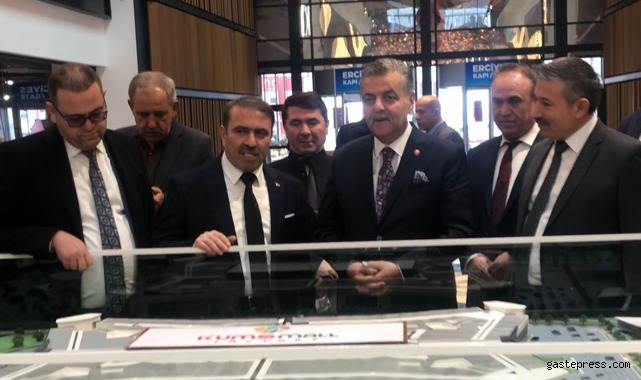 MHP Kayseri Yönetimi Kumsmall AVM’yi Ziyaret Etti!
