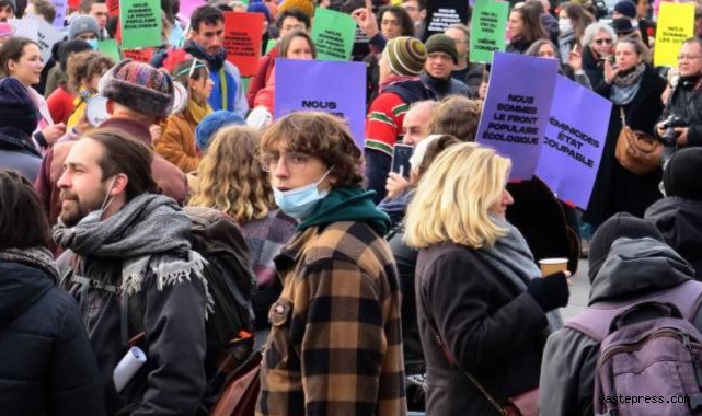 Paris’te ırkçılık karşıtı protesto!