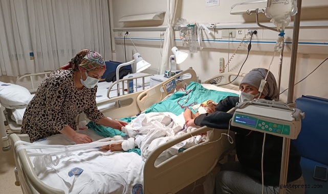 Pitbull saldırısında ağır yaralanan ve doku nakli yapılan Asiye, servise alındı!