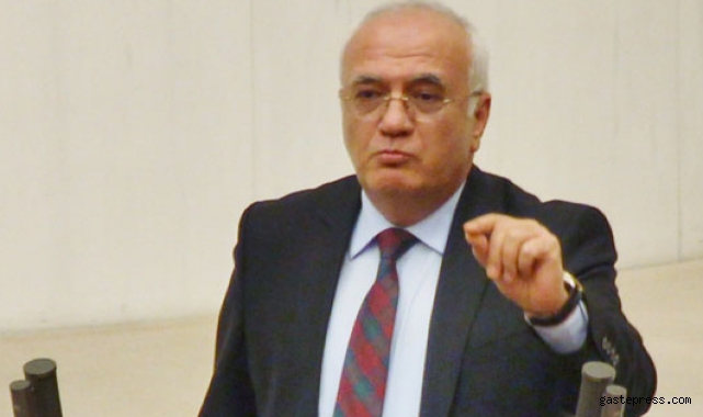 AK Parti'li Elitaş: 'Bütün siyasi partiler 'evet' derse, ortak önerge verirlerse biz de buna katılırız'