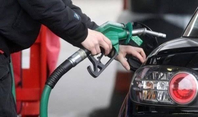 Akaryakıta çifte zam bekleniyor, motorin 15 lirayı aşacak!