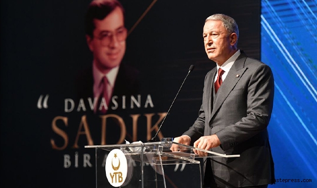 Bakan Akar: "Yunanistan, kuzu postuna bürünerek mağdur imajı vermeye çalışmakta"