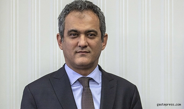 Bakan Mahmut Özer'e soruldu yarıyıl tatili uzatılacak mı?