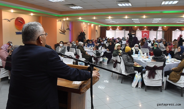 Başkan Büükkılıç, Ahde Vefa Programında Develi'de kadınlarla buluştu!