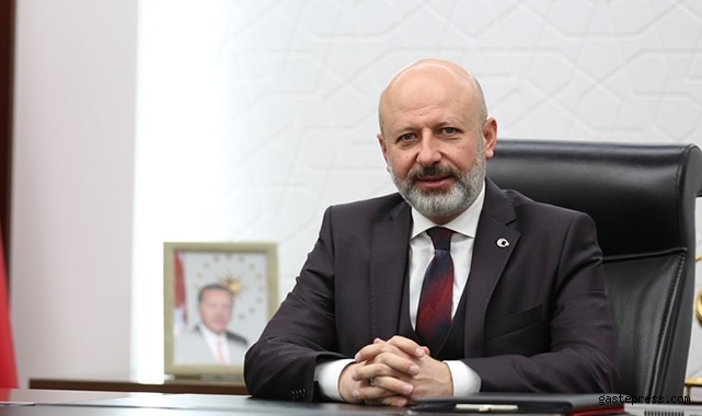 Başkan Çolakbayrakdar: “Basın çalışanları halkın sesidir”
