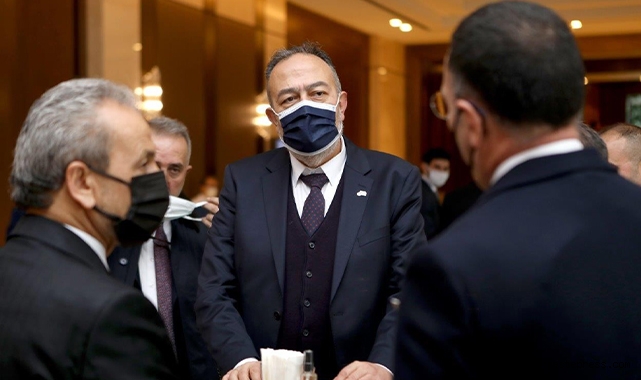 Başkan İmamoğlu mobilya fuarında!