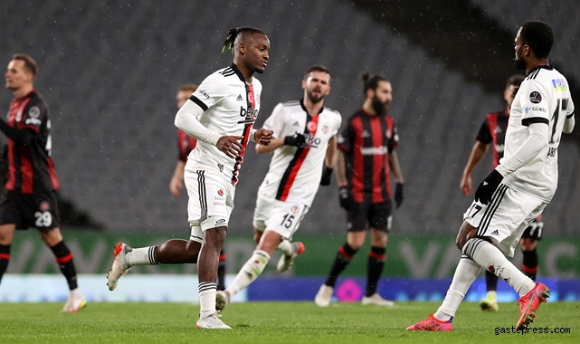 Beşiktaş, Fatih Karagümrük deplasmanında penaltıyla kazandı!
