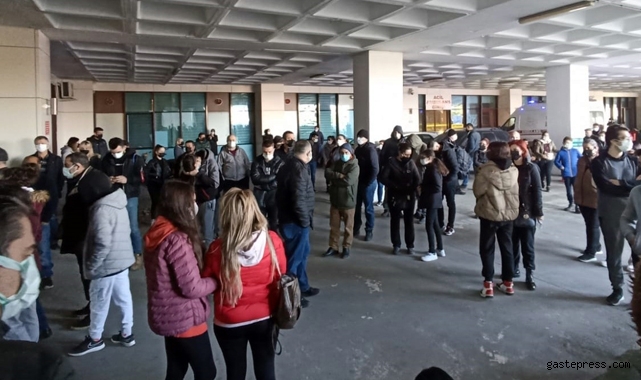 Edirne'de binlerce kişi Kovid testi için hastaneye akın etti!