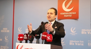 Fatih Erbakan, 'Asıl cahillik Peygambere ve eşine dil uzatılmasına ifade özgürlüğü demektir!'