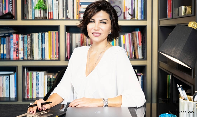 Gazeteci Sedef Kabaş, Cumhurbaşkanı Erdoğan'a yönelik hakaretleri iddiasıyla gözaltına alındı!
