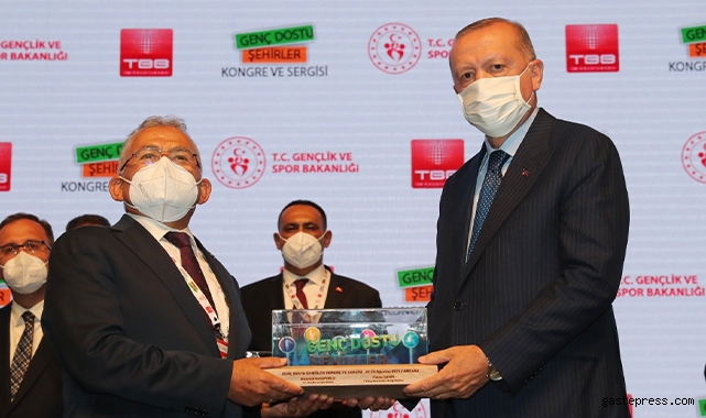 Kayseri Büyükşehir Belediyesi 2021’de 8 ödül aldı!