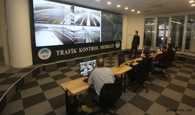 Kayseri’de 110 kamera ile 55 kavşakta karla mücadeleye destek veriliyor!